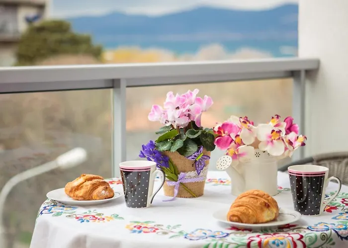 Apartments Arijana Free Private Garage And Sea View Split