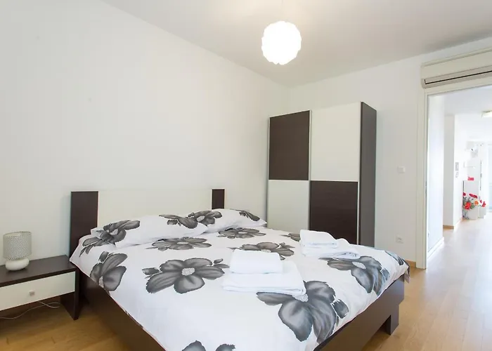 Apartments Arijana Free Private Garage And Sea View