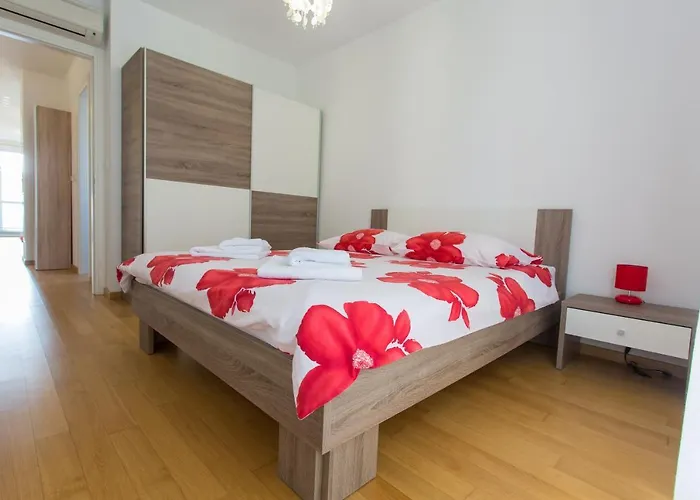 Apartment Apartments Arijana Free Private Garage And Sea View