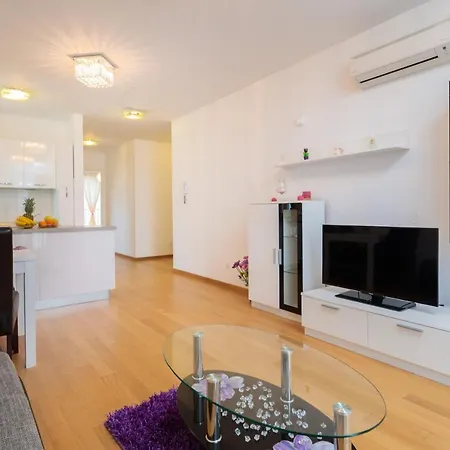 Arijana Free Private Garage And Sea View Apartamento *