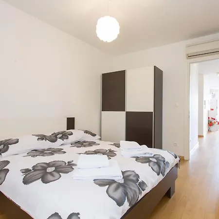 Apartamento Arijana Free Private Garage And Sea View