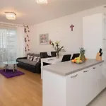 Arijana Free Private Garage And Sea View Apartman Split