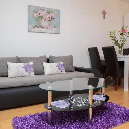 Arijana Free Private Garage And Sea View Apartman