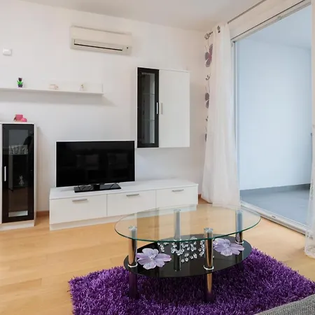 Апартаменти Arijana Free Private Garage And Sea View Спліт