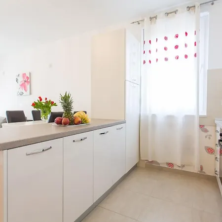 Arijana Free Private Garage * 스플리트