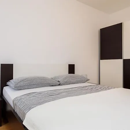 Apartment Arijana Free Private Garage And Sea View Split